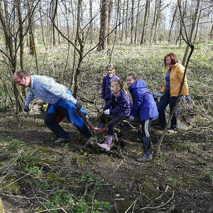 Traunauen-Reinigung mit ökomenischen Gottesdienst