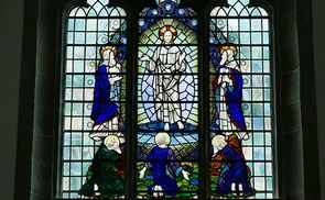 Kirchenfenster: Der Auferstandene