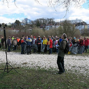 Traunauen-Reinigung mit ökomenischen Gottesdienst