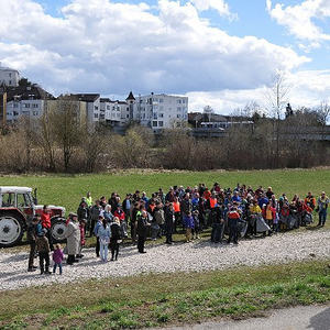 Traunauen-Reinigung mit ökomenischen Gottesdienst