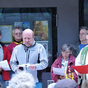 Traunauen-Reinigung mit ökomenischen Gottesdienst