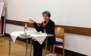 Marion Jerschowa las im Haus der Frau aus ihrem neuen Buch.
