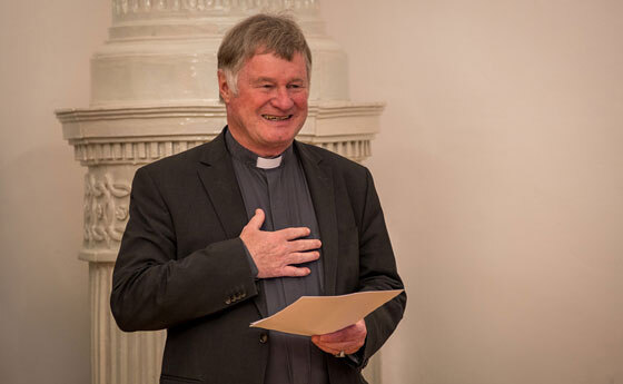 Bischof Manfred Scheuer bei seinen Grußworten.